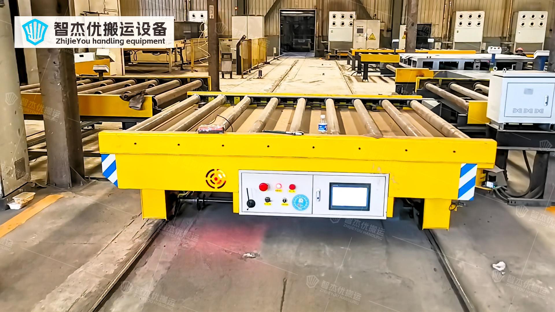南京某工業熱處理設備制造業輥道輸送rgv智能軌道車***交付